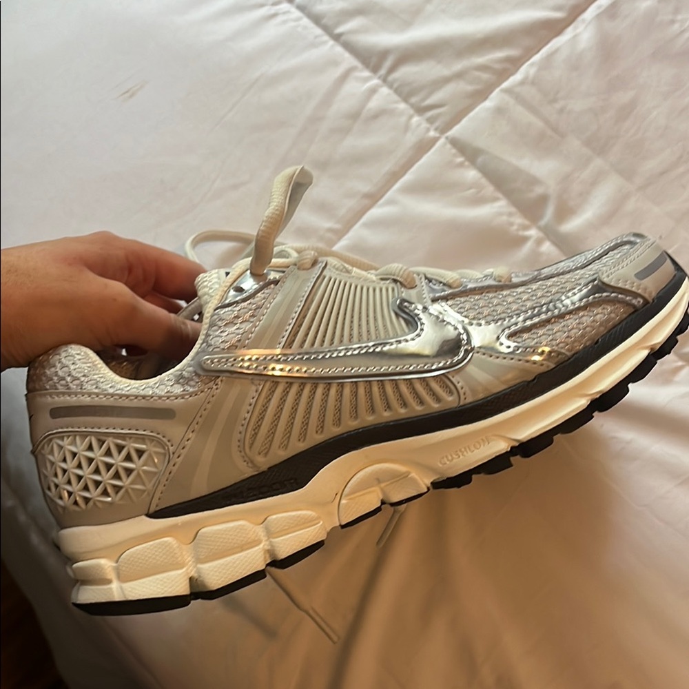Nike Vomero 5